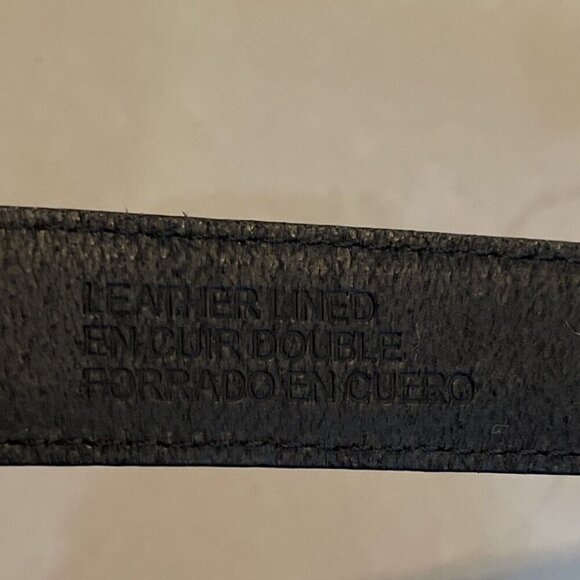 Chico's Size SM Black Slider Adjustable Leather Belt with Oval Silvertone Buckle - Picture 14 of 16